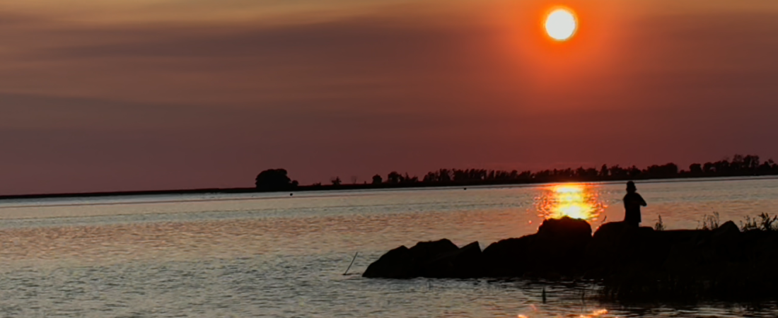 Chasing Twilight: The Tranquil Beauty of a Coastal Sunset